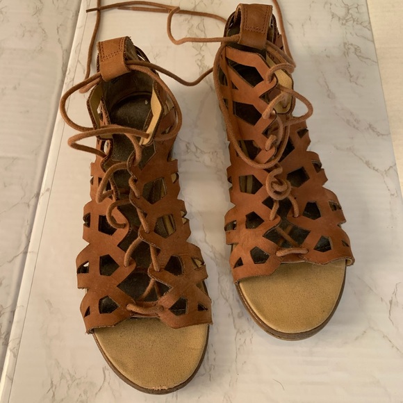 Kenneth Cole Reaction Mel A Knee Gladiator Sandals - Picture 2 of 5